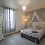 Domaine Du Mas Du Pont بيت للعطل *