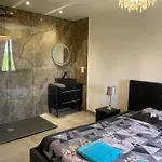 بيت للعطل Domaine Du Mas Du Pont *