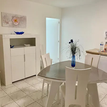Holiday home Domaine Du Mas Du Pont Le Cres