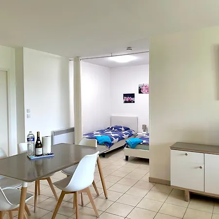 Holiday home Domaine Du Mas Du Pont Le Cres