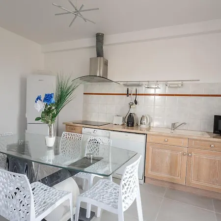 Holiday home Domaine Du Mas Du Pont